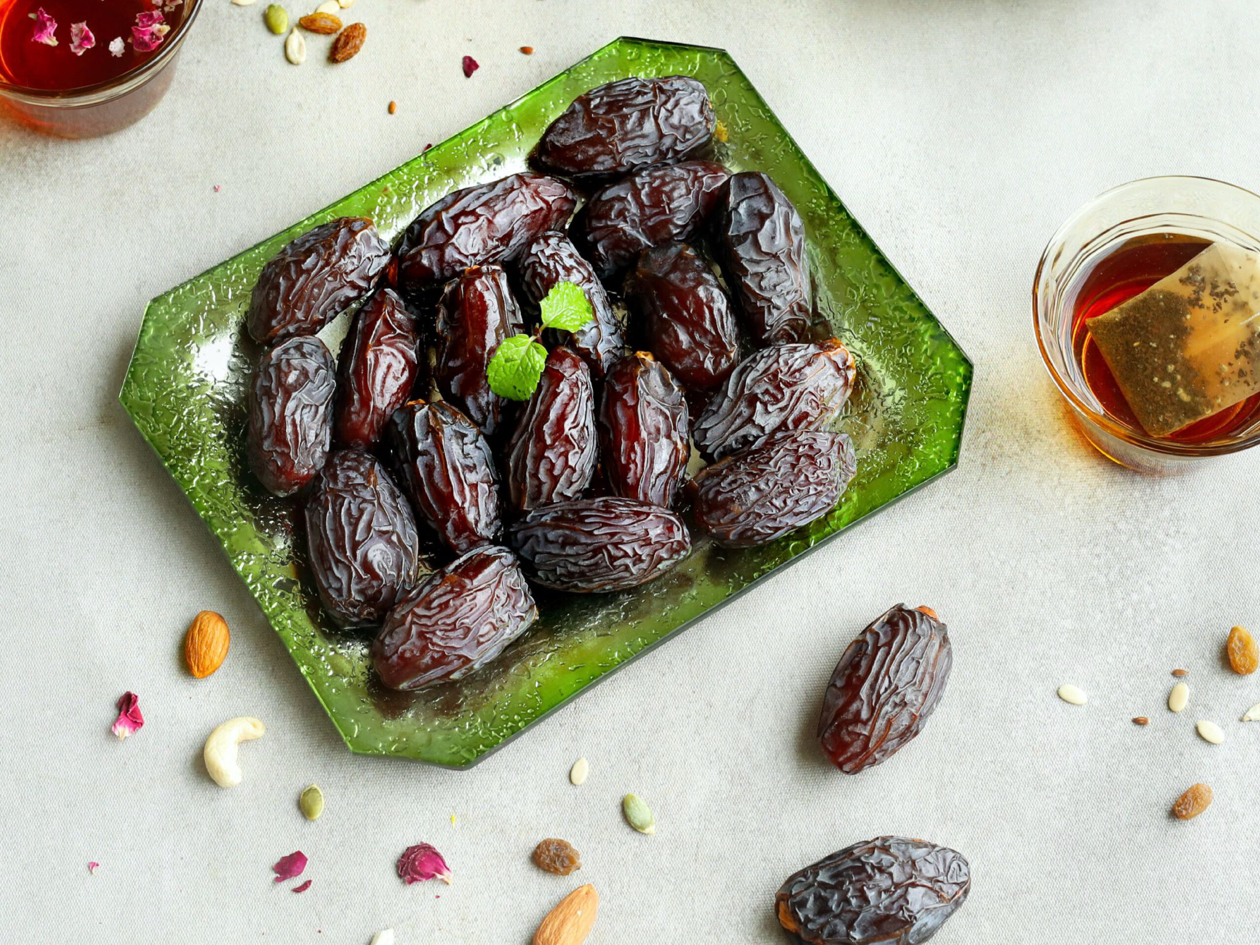 benefits of dates in winter