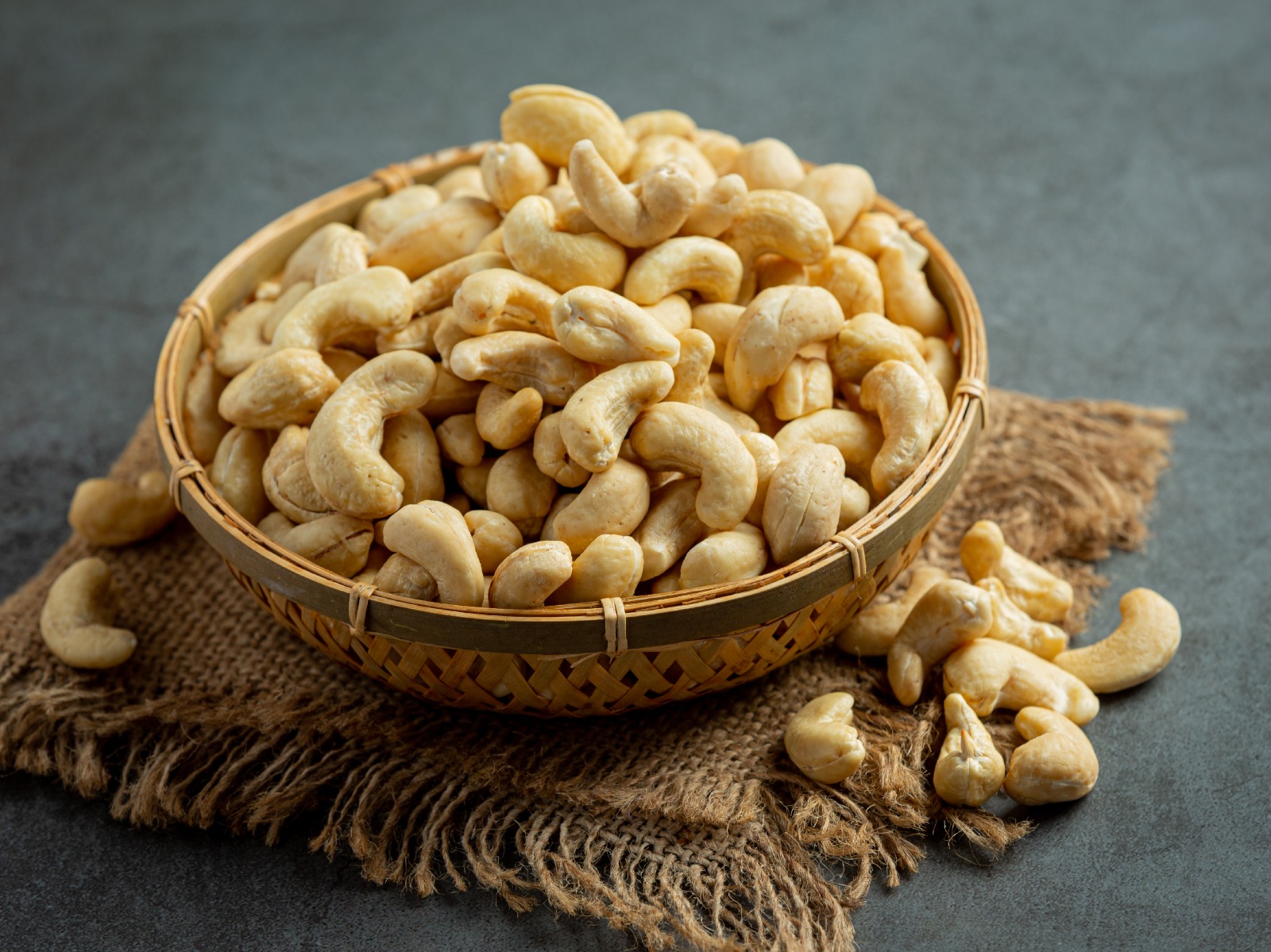 high protein dry fruits 6